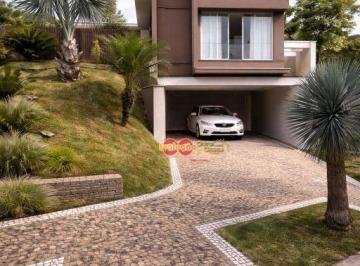 9c1f4eec99e94306e9270b02bffa76e7a540cc1f · Casa Residencial / Condomínio Ville de France