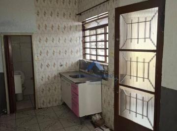 a43435c38d7ae485e57e29dc312744224517725a · Casa pequena no Jardim Guarani