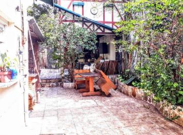 Casa · 380m² · 4 Quartos · 1 Vaga · CASA SOBRADO