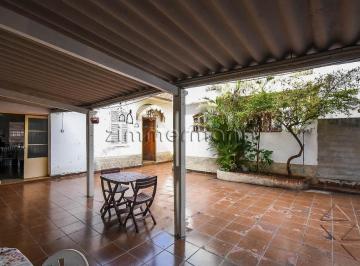 Terreno · 452m² · Duas casas antigas, vale o terreno.