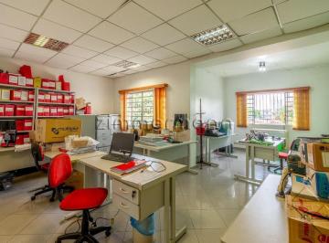 Comercial · 220m² · 3 Vagas · CASA COMERCIAL - AGUA BRANCA