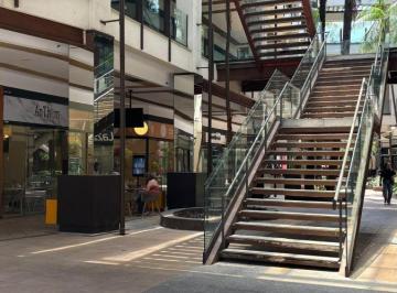 Comercial , Rio de Janeiro · Loja com mezzanino no shopping Citta America praça central