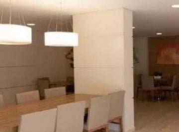 Apartamento en Venda de 3 quartos Centro · VENDO APARTAMENTO PRONTO PARA MUDANÇA, FICA NO CENTRO TENHO URGÊNCIA