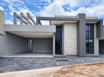 Casa de 3 quartos, Águas Claras · Excelente Casa Nova com 3 qts e Lazer