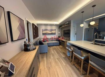 Apartamento · 72m² · 2 Quartos · 1 Vaga · Apartamento Totalmente Reformado a Venda no Condomínio Praia da Barra - Avenida Lúcio Costa - Barra
