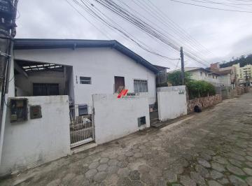 Casa · 210m² · 5 Quartos · 1 Vaga · Excelente terreno à venda no bairro Córrego Grande em Florianópolis.