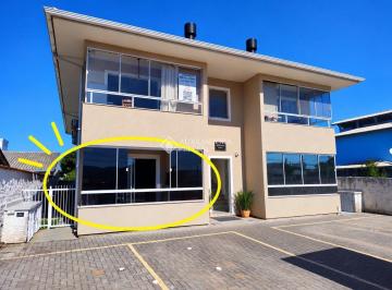 Apartamento · 102m² · 3 Quartos · 1 Vaga · Apartamento térreo 3 quartos e 2 banheiros na Pinheira