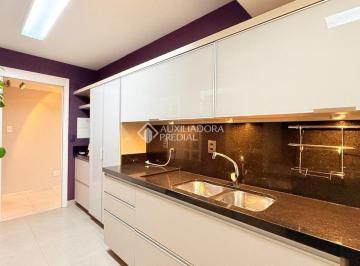 Apartamento · 139m² · 3 Quartos · Apartamento com 3 quartos no bairro Menino Deus .