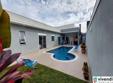 Casa · 155m² · 3 Quartos · 2 Vagas · CASA TÉRREA COM 3 QUARTOS Á VENDA NO BAIRRO DO MEDEIROS!