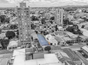 Amplo Terreno · Terreno para aluguel - no Centro