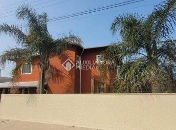 Casa · 150m² · 3 Quartos · 1 Vaga · Casa com excelente padrão na Praia Da Ribanceira - Imbituba/SC