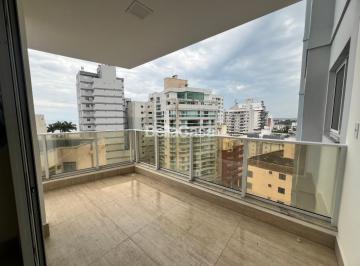 Foto 02 · Apartamento venda no Centro de Guarapari-ES / Edifício com área de lazer.