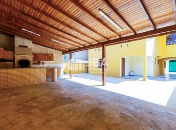 9 · Casa à venda - em Hauer
