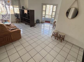 Foto 01 · Venda Apartamento Santos SP - mAr dOce lAr com varanda na sala e a uma quadra (250m) da praia do Gon