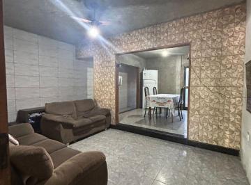 Casa de 3 quartos, Sorocaba · PERMUTA POR CASA OU APTO EM SOROCABA , UM ESPAÇOSO SOBRADO , 3 DORM. COMODOS GRANDES... SACADAS…