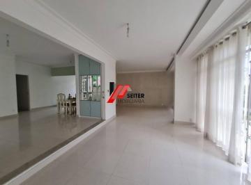 Casa · 310m² · 4 Quartos · 2 Vagas · Casa a Venda com 4 Dormitórios na Agronômica Florianópolis