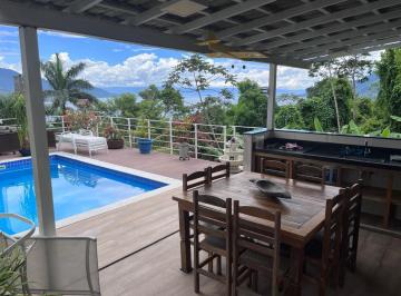 e01dd524e81d51ddd645d660134b5dd1c1bdd7e2 · VENDO LINDA CASA - EXCELENTE LOCALIZAÇÃO - 6 SUÍTES - 4 VAGAS - PISCINA