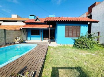 Casa · 152m² · 3 Quartos · Casa à 50 metros do mar em Mariapolis