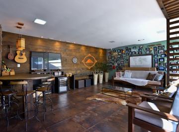Casa · 174m² · 2 Quartos · 4 Vagas · Casa mobiliada com suíte, patio e espaço gourmet completo