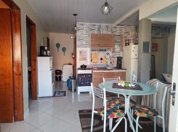 Casa · 69m² · 3 Quartos · 2 Vagas · Casa com piscina 3 dormitórios 2 banheiros em Tramandaí
