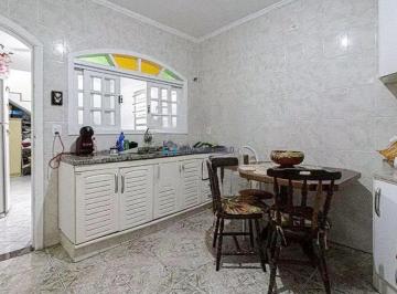 Casa · 50m² · 2 Quartos · 2 Vagas · Casa à venda, com 2 quartos, 2 vagas, na Vila Brasilina.