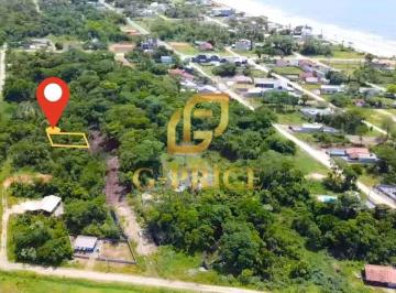 Terreno · 187m² · Ótimo Terreno faltnado poucos mts para chegar rua Apenas 500 mts do Mar
