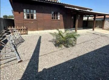 Casa · 77m² · 3 Quartos · 2 Vagas · Excelente Casa de 3 Quartos com Edícula e Área Gourmet: Barra do Aririú em Palhoça/SC!