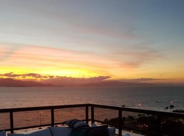 Entardecer deck · Apartamento à venda no bairro Agronômica - Florianópolis/SC