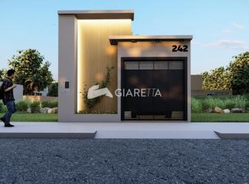 Casa · 92m² · 1 Quarto · 1 Vaga · Casa em ótima região disponível para venda na VILA BECKER, TOLEDO - PR
