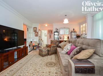 Apartamento · 230m² · 4 Quartos · 4 Vagas · Apartamento para venda em Pacaembu com 4 quartos, sendo 3 suítes, 230m²