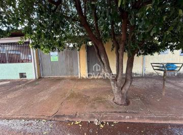 bbe2ee13369ce46ad0b2f6dda3da3d30e4a5fa33 · Casa com 3 dormitórios à venda, 185 m² por R$ 270.000,00 - Setor Nossa Senhora da Saúde - Itumbiara/