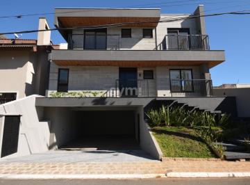 Casa · 329m² · 4 Quartos · Casa à venda - em Santa Felicidade