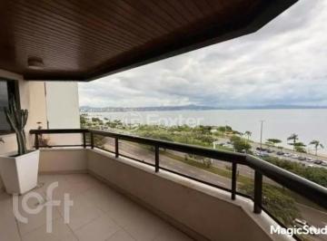 90362ebc · Apartamento, 3 dormitórios, 268.32 m², em Centro