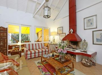 0e147a0f · Casa, 2 dormitórios, 152.93 m², em Ipanema