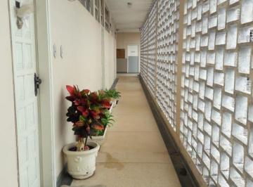 Foto 01 · Vende-se apartamento no Edifício Brasília.