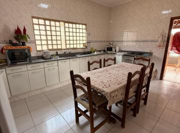 Foto 01 · Casa à venda no Luiza 1