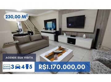 Casa de 3 quartos, São Paulo · Sobrado com 3 Quartos e 5 banheiros e 4 vagas à Venda com 230m²