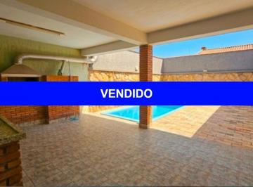 Foto 37 · Casa à venda no centro da cidade com 3 quartos, piscina, garagem para 4 carros