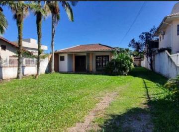 Casa de 3 quartos, Itapoá · Casa na Praia de Itapoa