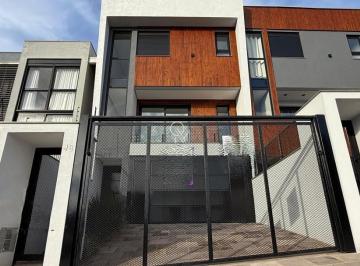 Casa · 196m² · 3 Quartos · 4 Vagas · Casa Nova e Desocupada à Venda no Bairro Vinhedos, Caxias do Sul, RS