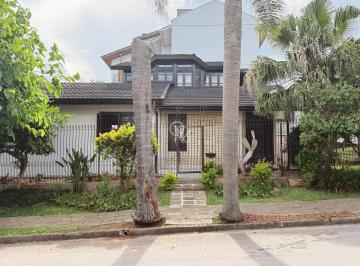 Casa · 216m² · 4 Quartos · 4 Vagas · Casa de Esquina com 4 Quartos no Santa Lúcia em Caxias do Sul