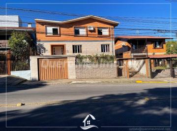 Casa · 240m² · 5 Quartos · 2 Vagas · Casa à venda - na Bela Vista