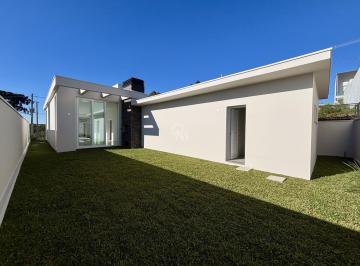 Casa · 176m² · 3 Quartos · 4 Vagas · Casa nova no bairro Nossa Senhora da Saúde