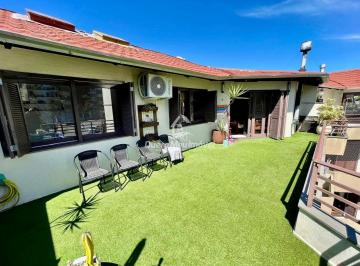 Apartamento · 240m² · 4 Quartos · 1 Vaga · Apartamento à venda - em Santa Catarina