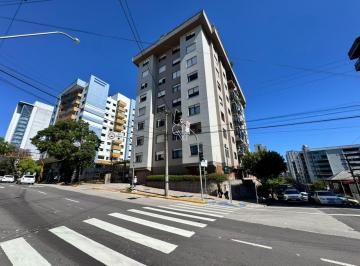 Apartamento · 116m² · 3 Quartos · 1 Vaga · Apartamento central com 3 quartos e suíte