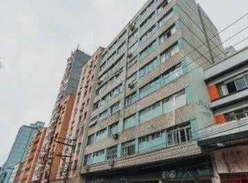 Apartamento · 29m² · 1 Quarto · Apartamento no Centro de 1 dormitório DESOCUPADO