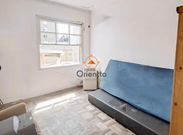Apartamento · 18m² · JK mobiliado à venda na Av. Azenha – Porto Alegre, pronto para morar