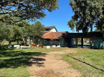 Casa · 100m² · 3 Quartos · 1 Vaga · SÍTIO DE 4.600M² EM ITAPUÃ