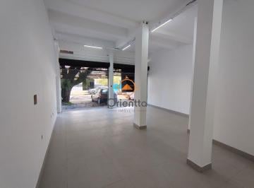 Comercial · 100m² · 1 Quarto · Vende-se loja com 100 m² - Floresta