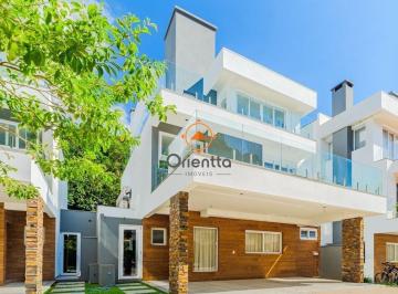 Casa · 295m² · 3 Quartos · 4 Vagas · Viva o Privilégio de Ter o Guaíba como Quintal